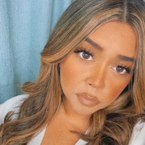 Meet your Posher, Javiera